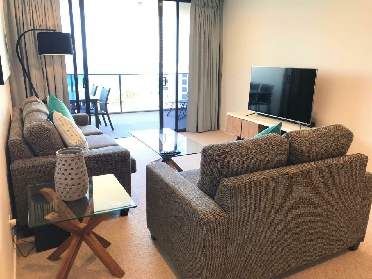 Qube Broadbeach Ocean View Apartments Gold Coast Exterior foto