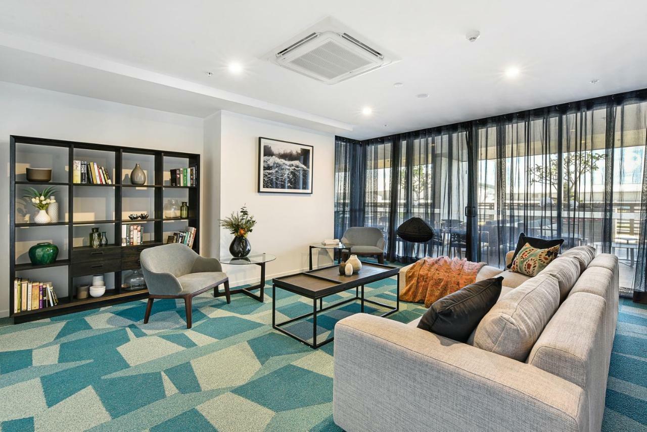 Qube Broadbeach Ocean View Apartments Gold Coast Exterior foto